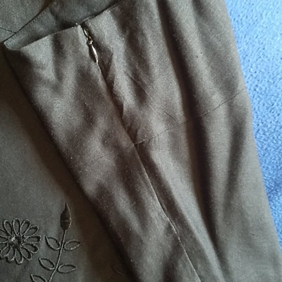 Black Embroidered Linen A-Line Skirt - Picture 4 of 7